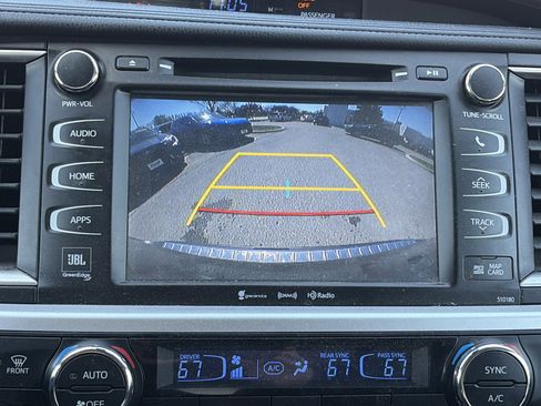 Used 2018 Toyota Highlander Limited w/ Protection Package #3 AWD/4WD image 33