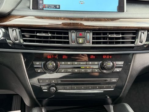 Used 2016 BMW X6 xDrive50i image 21