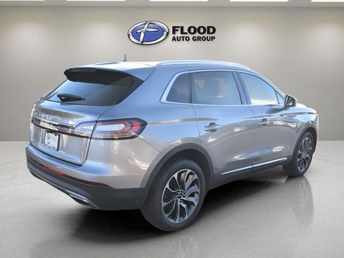 Used 2023 Lincoln Nautilus Reserve w/ Equipment Group 201A image 4