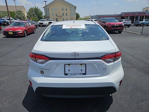 Certified 2026 Toyota Corolla LE FWD image 4