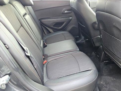 Used 2020 Chevrolet Trax LT w/ Driver Confidence Package image 19