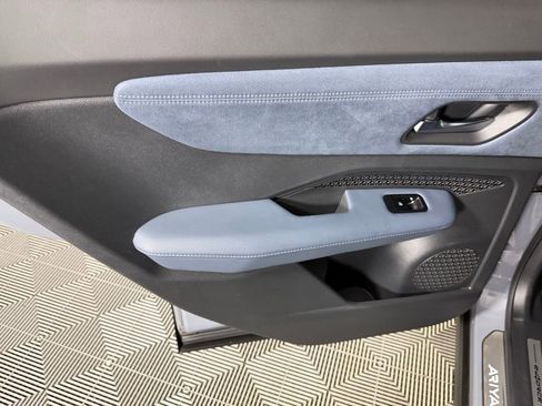 Used 2023 Nissan Ariya image 26