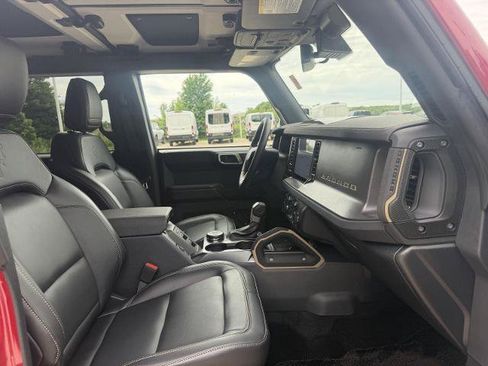Certified 2025 Ford Bronco Badlands AWD/4WD image 31