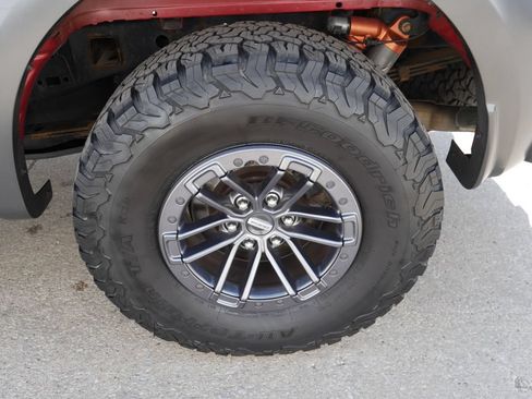 Used 2019 Ford F150 Raptor w/ Equipment Group 802A Luxury AWD/4WD image 33