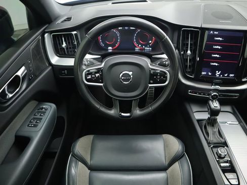 Used 2021 Volvo XC60 T5 R-Design w/ Protection Package Premier image 10