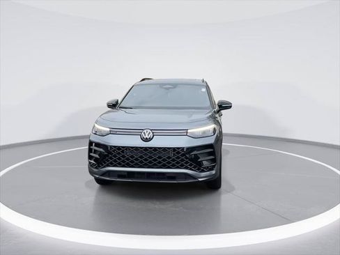 New 2026 Volkswagen Tiguan SE R-Line AWD/4WD image 3