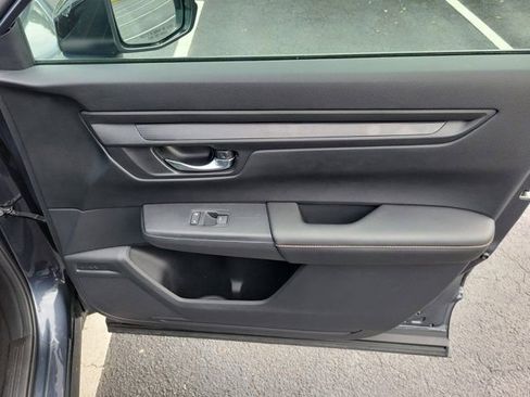 Certified 2025 Honda CR-V Sport image 8