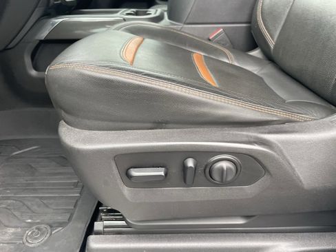 Used 2019 GMC Sierra 1500 AT4 w/ AT4 Premium Package image 11