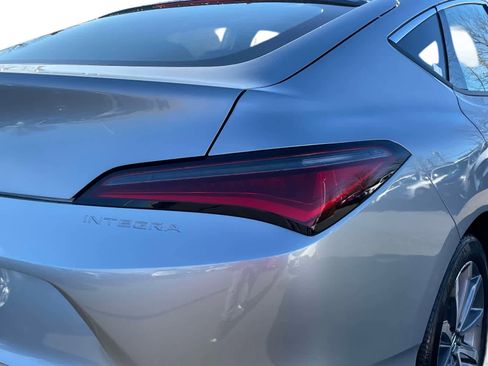 Used 2024 Acura Integra image 8