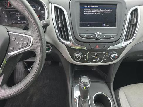 Used 2021 Chevrolet Equinox LS image 10