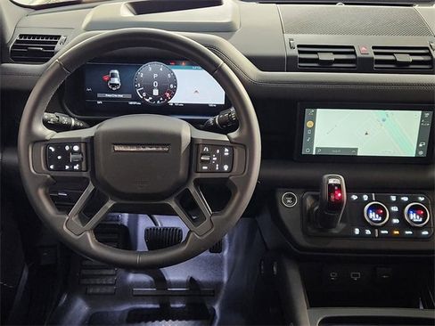 Used 2024 Land Rover Defender 110 X-Dynamic SE image 26