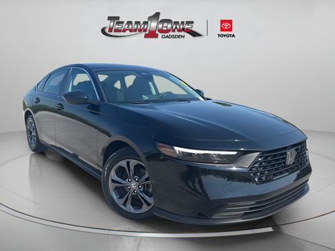 Used 2023 Honda Accord EX image 1
