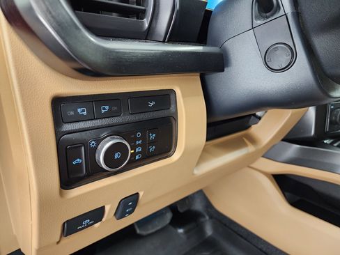 Used 2023 Ford F450 Lariat w/ Lariat Ultimate Package AWD/4WD image 50