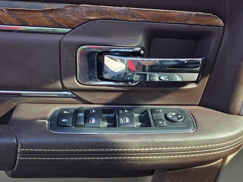 Used 2018 RAM 1500 Laramie Longhorn AWD/4WD image 10