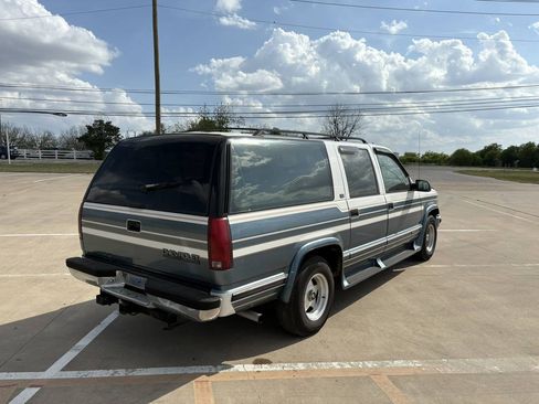 Used 1993 Chevrolet Suburban 2WD image 5