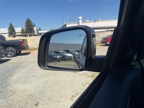 Used 2018 Dodge Durango R/T w/ Blacktop Package image 23