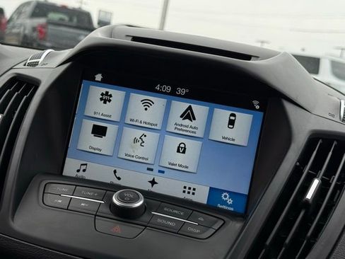 Used 2018 Ford Escape SE w/ SE SYNC Package image 26