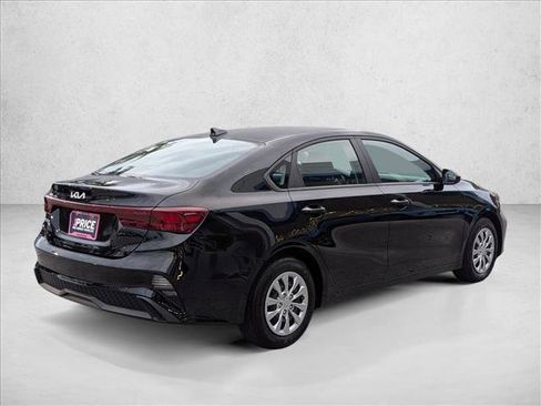 Used 2024 Kia Forte LX image 5