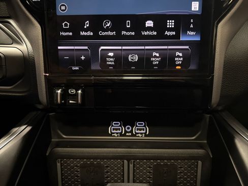 Used 2026 RAM 3500 Laramie AWD/4WD image 12