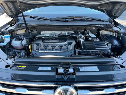 Used 2019 Volkswagen Tiguan SE image 31