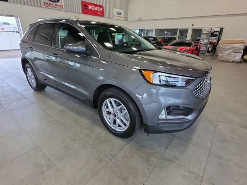 Used 2024 Ford Edge SEL w/ Convenience Package AWD/4WD image 5