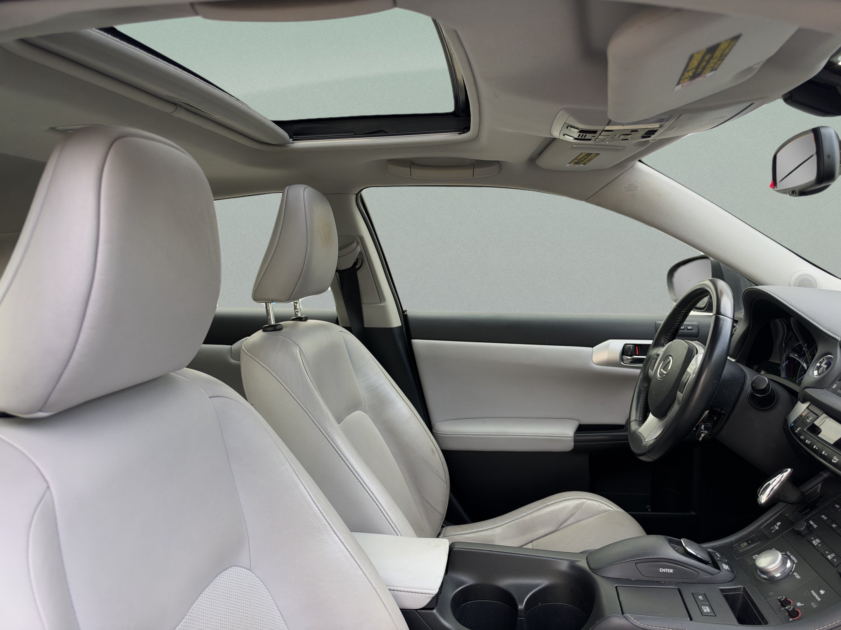 Used 2012 Lexus CT 200h Premium w/ Leather Pkg FWD image 18