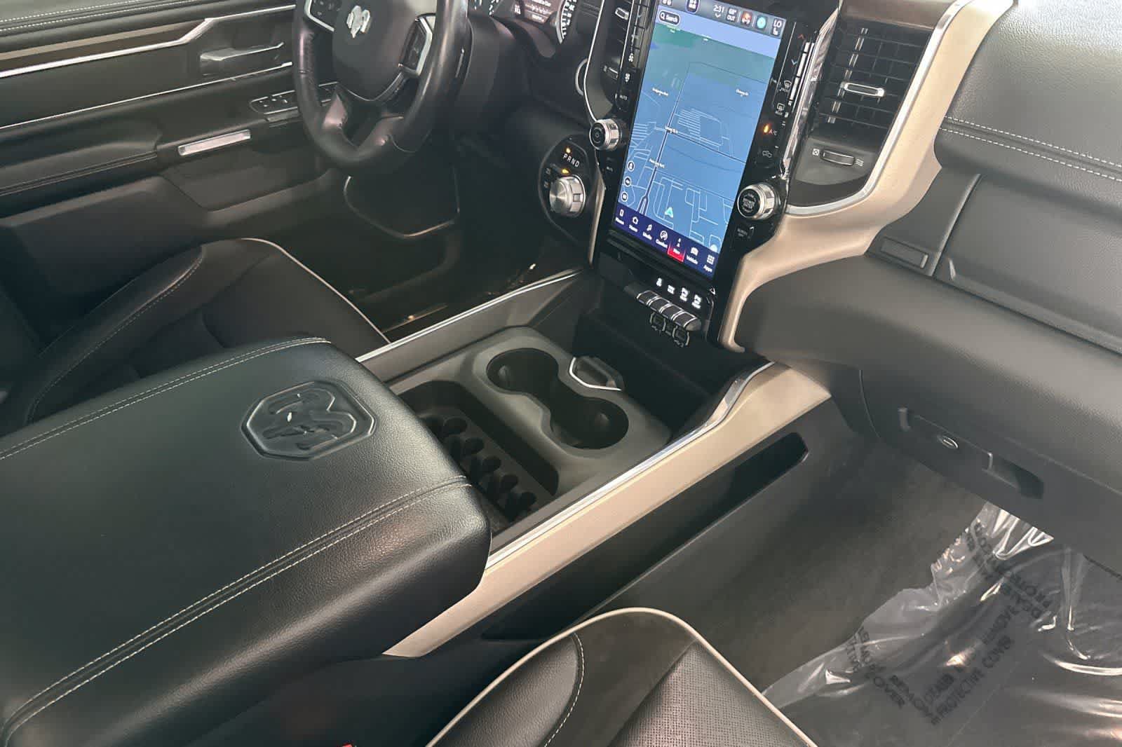 Used 2022 RAM 1500 Laramie AWD/4WD image 16