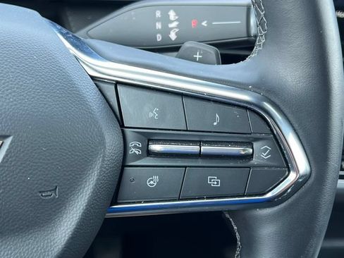 Used 2026 Chevrolet Equinox LT AWD/4WD image 17