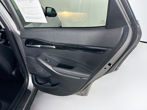 Used 2025 Kia Seltos S FWD image 29