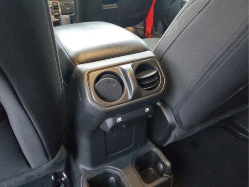 Certified 2022 Jeep Wrangler Unlimited Sport image 12