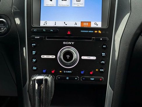 Used 2018 Ford Explorer Limited w/ Equipment Group 301A image 30