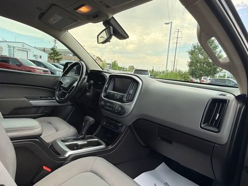 Used 2019 Chevrolet Colorado LT AWD/4WD image 13