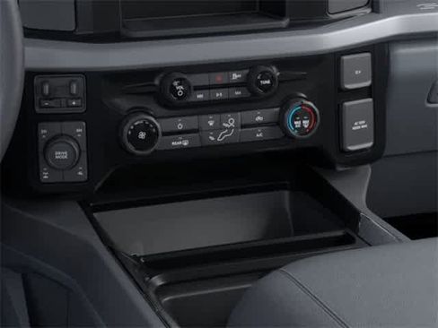 New 2025 Ford F250 XLT w/ FX4 Off-Road Package image 15