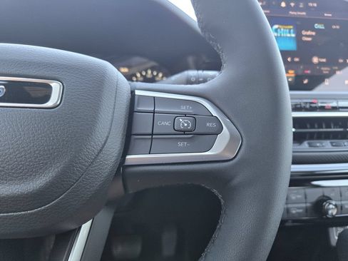 New 2026 Jeep Compass Latitude AWD/4WD image 22