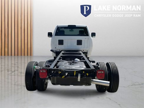 New 2024 RAM 5500 Tradesman image 7