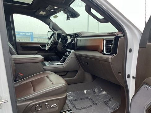 Certified 2024 GMC Sierra 3500 Denali w/ Denali Reserve Package image 22