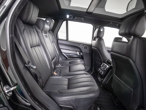 Used 2017 Land Rover Range Rover Supercharged image 12