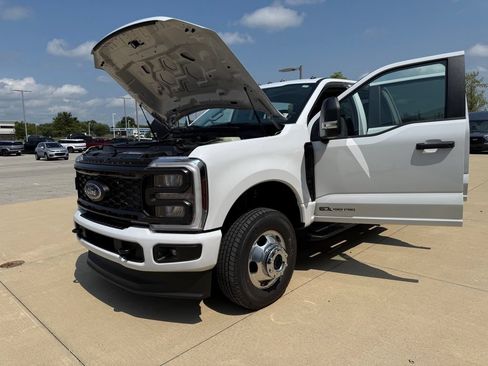 New 2026 Ford F350 XL w/ STX Appearance Package AWD/4WD image 21