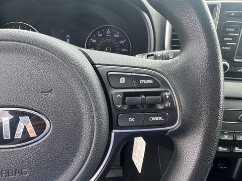 Used 2019 Kia Sportage LX AWD/4WD image 19