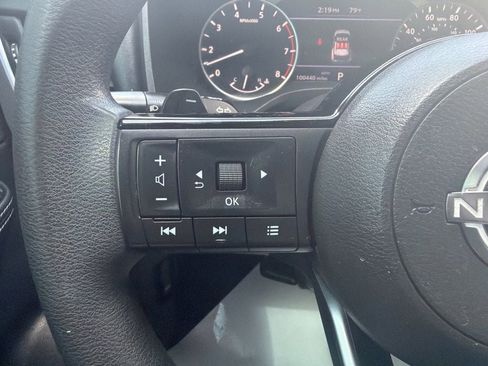 Used 2023 Nissan Rogue SV AWD/4WD image 22