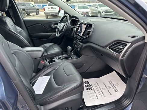 Used 2019 Jeep Cherokee Limited w/ Technology Group image 9