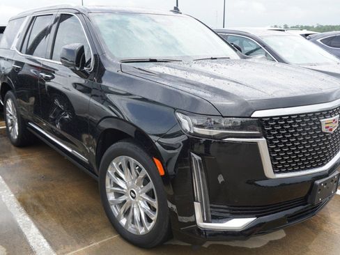 Used 2024 Cadillac Escalade Premium Luxury w/ Performance Package AWD/4WD image 3