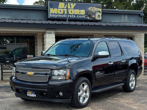 Used 2013 Chevrolet Suburban LS w/ Texas Edition RWD image 1