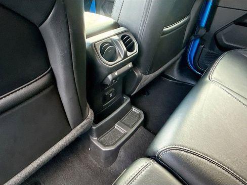 Used 2023 Jeep Wrangler Unlimited Sahara w/ Cold Weather Group image 27