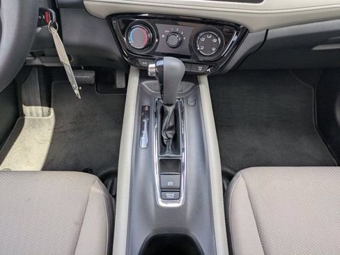 Used 2016 Honda HR-V LX image 19