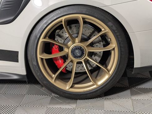 Certified 2019 Porsche 911 GT3 RS image 12