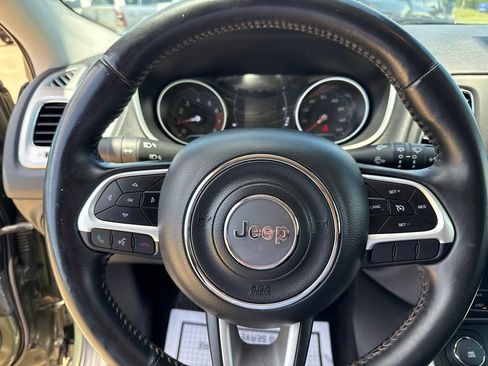 Certified 2019 Jeep Compass Latitude AWD/4WD image 8