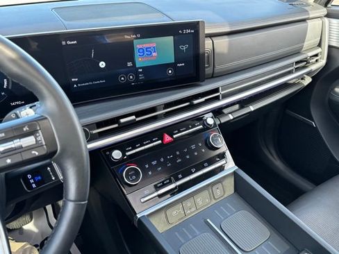 Used 2024 Hyundai Santa Fe Limited image 33