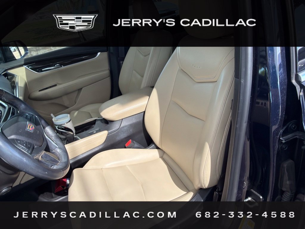 Used 2017 Cadillac XT5 FWD image 9