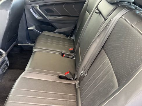 Used 2023 Volkswagen Tiguan SE FWD image 25